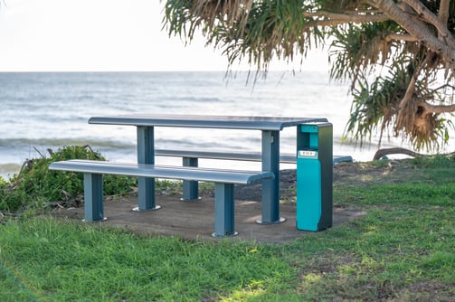 Public space amenities: Charge 'n Chill charging station supporting longer visits in park setting