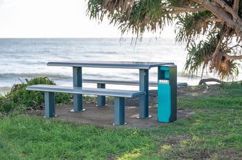Public space amenities: Charge 'n Chill charging station supporting longer visits in park setting