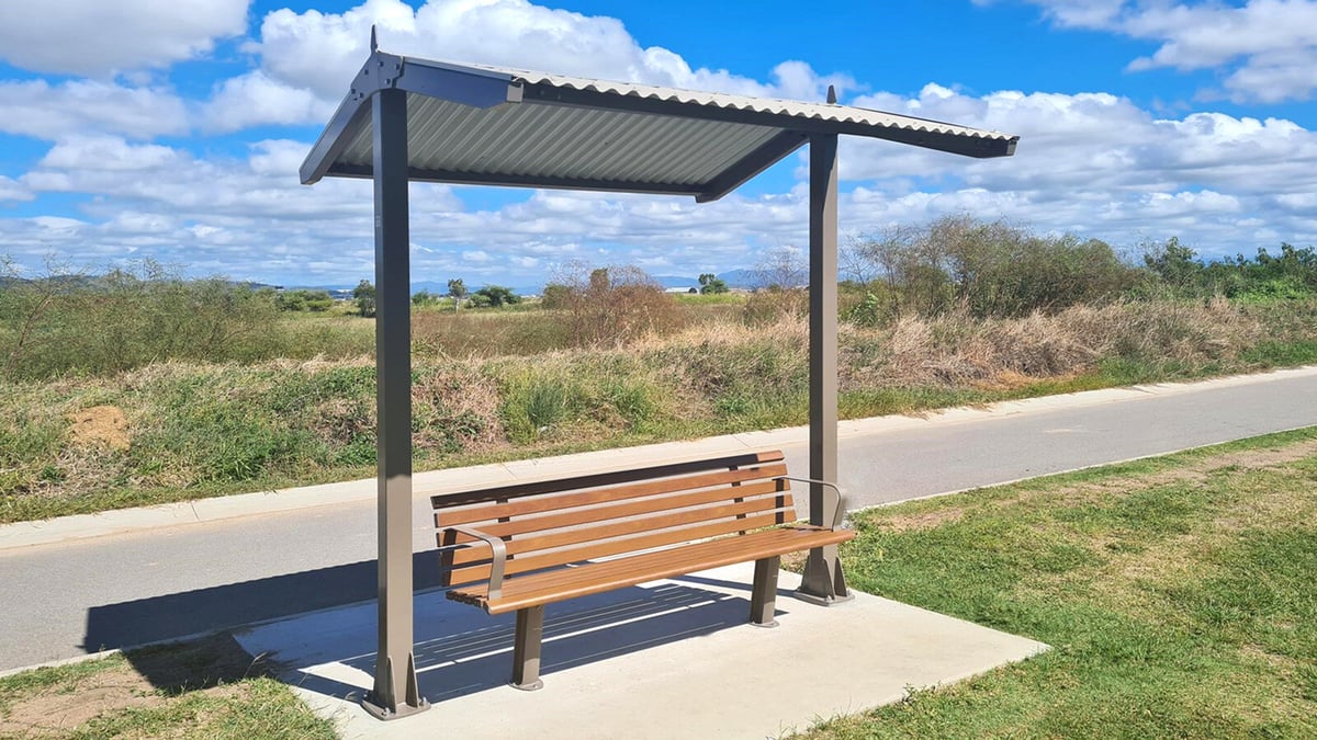 PI Vista 2 Post Shelter 002