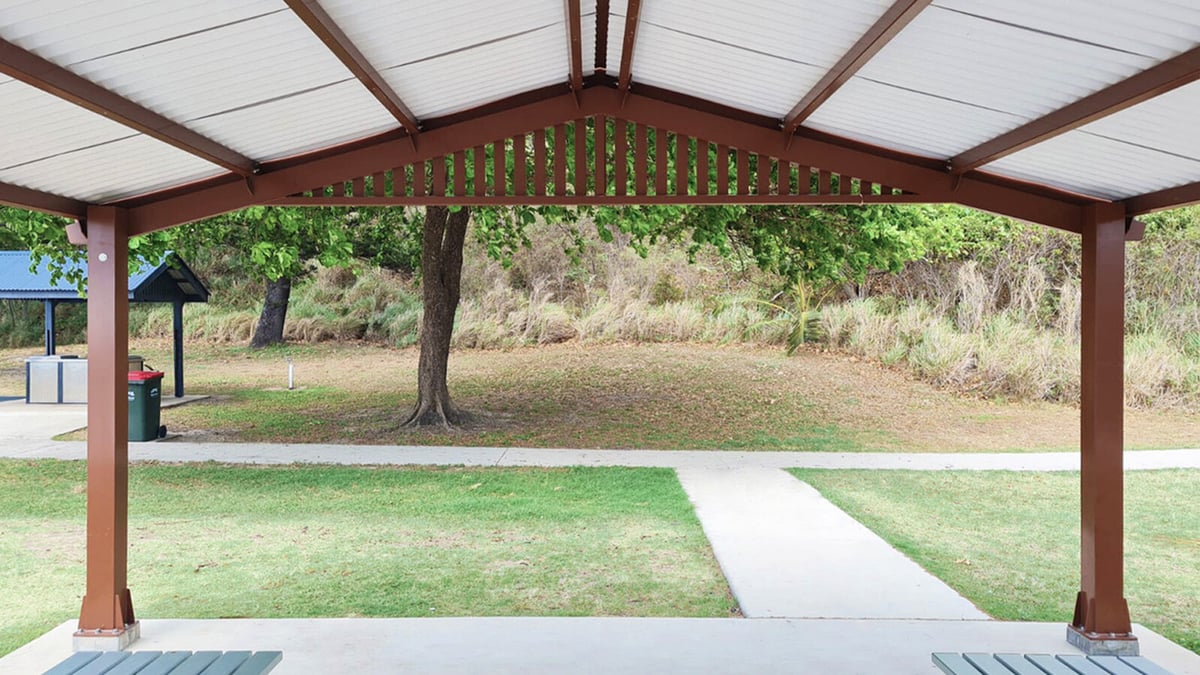 PI Vista 4 Post Shelter 004