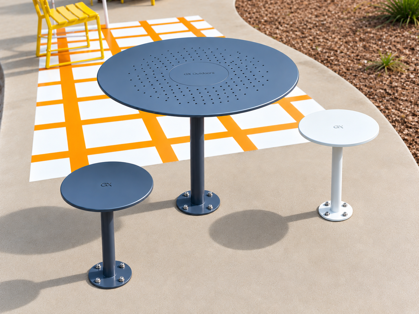 Round Table Setting 2026