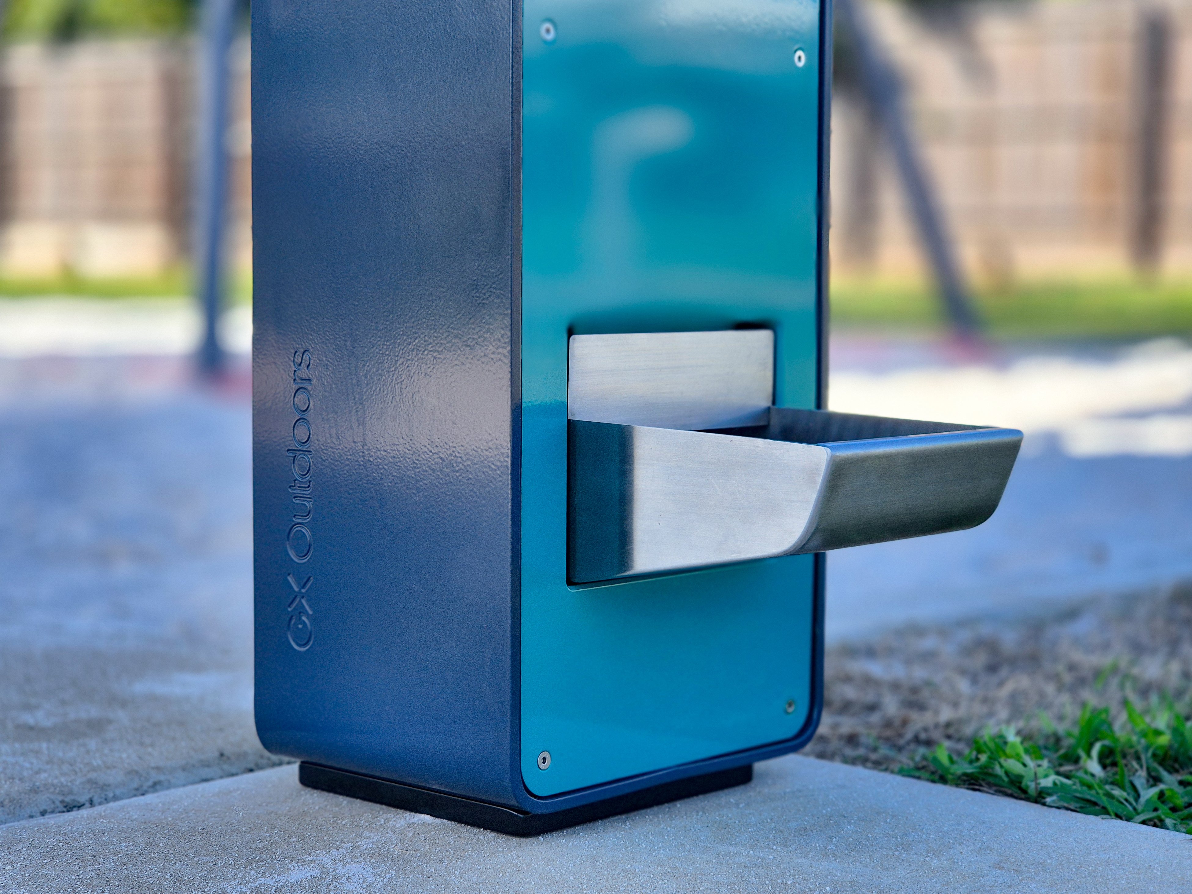 Akuna Drinking Fountain