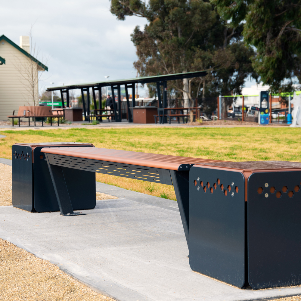 PI-Streetstyle-Bench-Seat-003