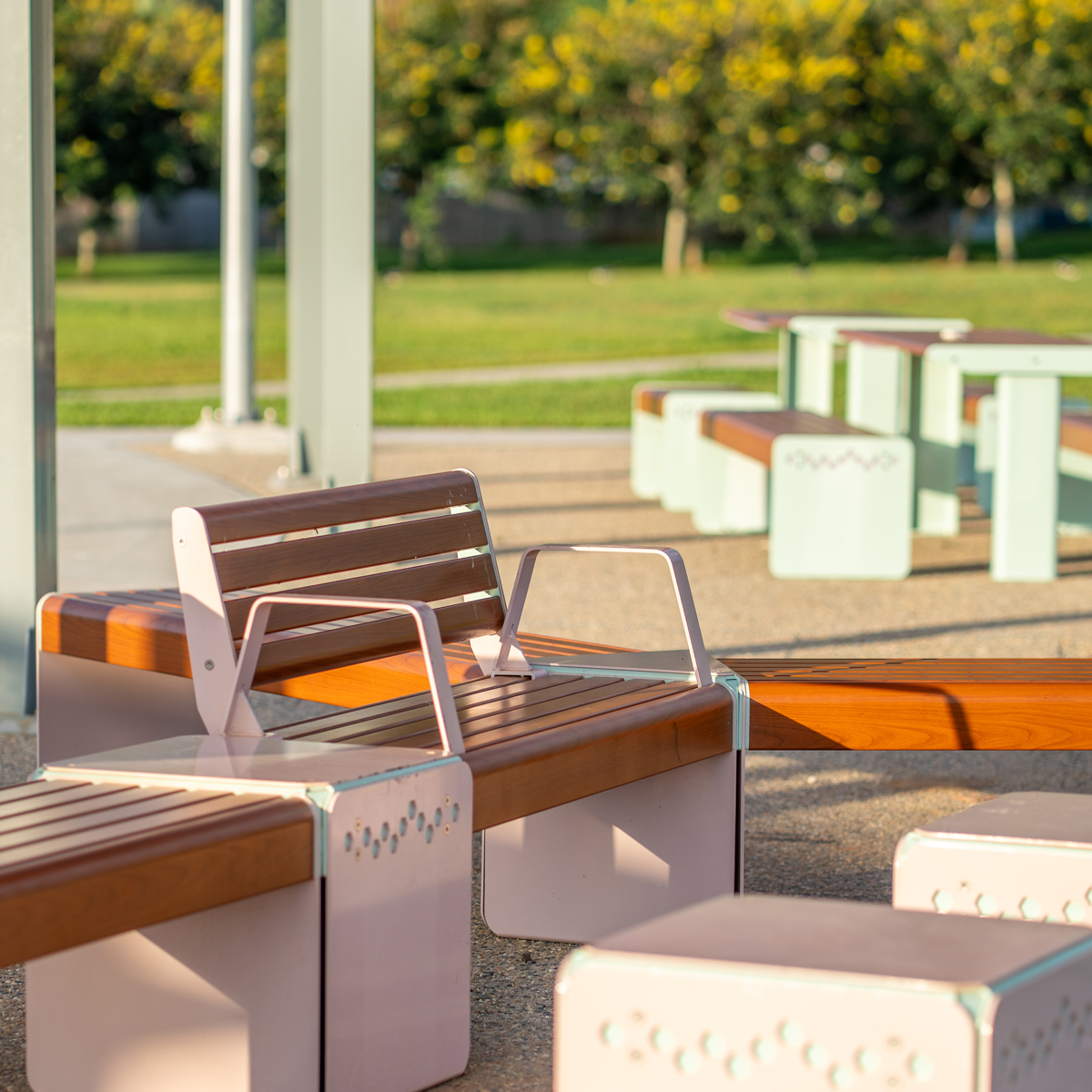 PI-Hyve-Park-Seat-001