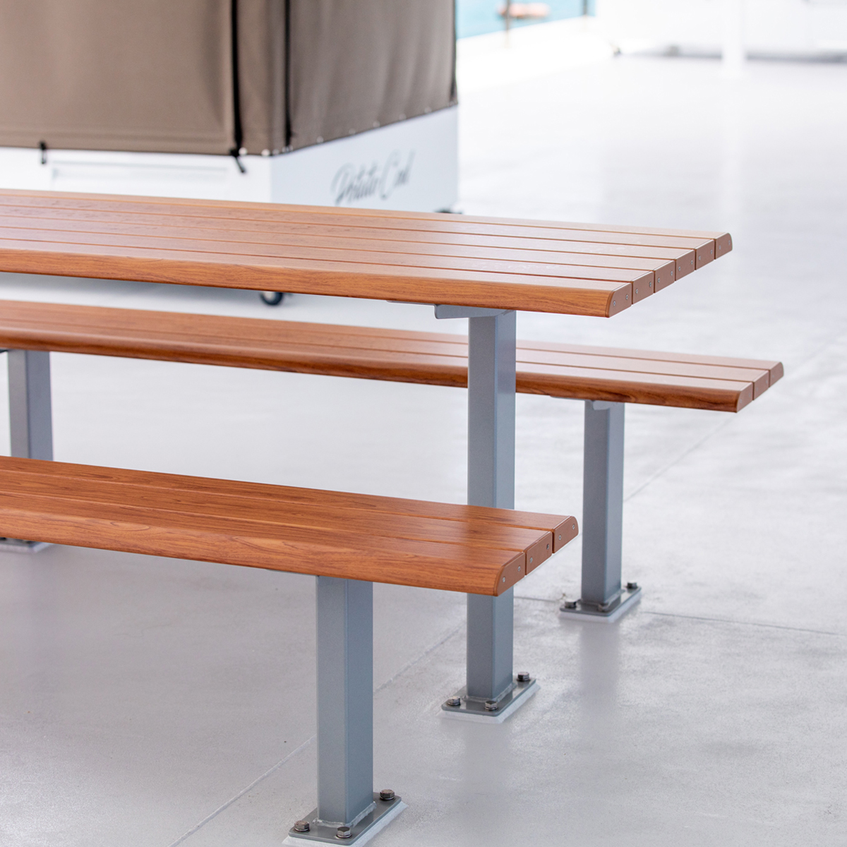 PI-Integra-EX-Table-Setting-006